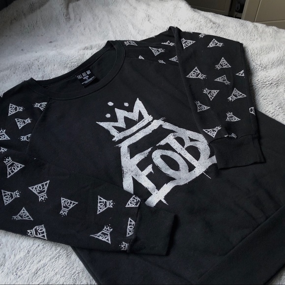 Hot Topic Sweaters - Hot Topic Fall Out Boy Sweater